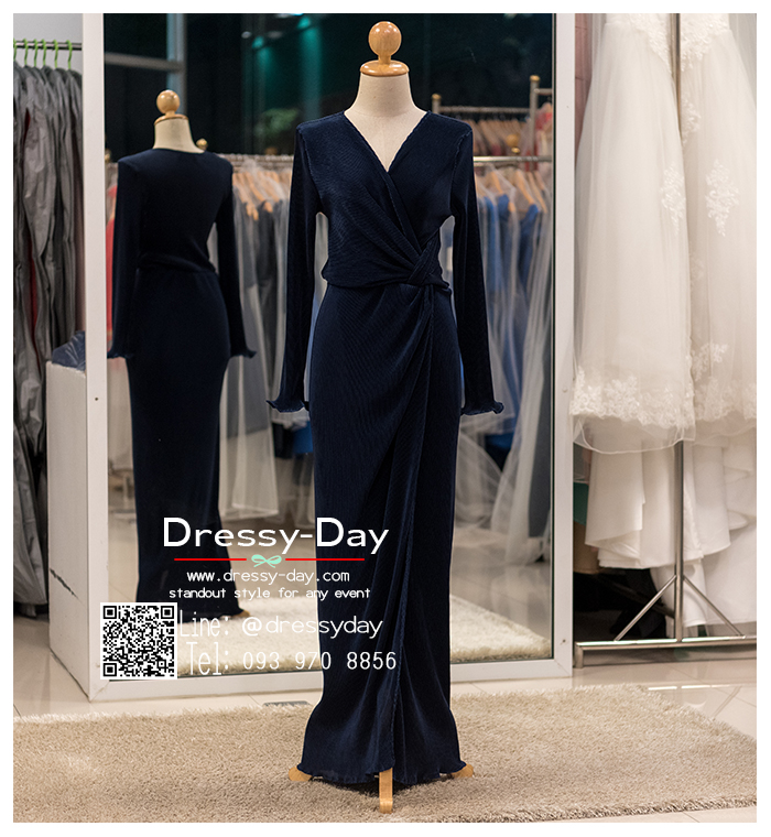 รหัส ชุดเจ้าภาพ : PFL096 ชุดราตรียาว สีน้ำเงิน/สีเนวี่บลู NAVY BLUE แขนยาว ผ่าหน้า คอวี สุดเซ็กซี่ เหมาะใส่ออกงานกลางคืน งานแต่งงาน งานกาล่าดินเนอร์ งานเลี้ยง งานพรอม งานรับกระบี่
