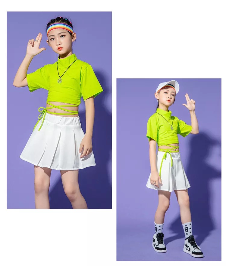 ชุดเต้น ชุดแดนซ์ เสื้อแขนสั้น+กระโปรงสั้นสีขาว