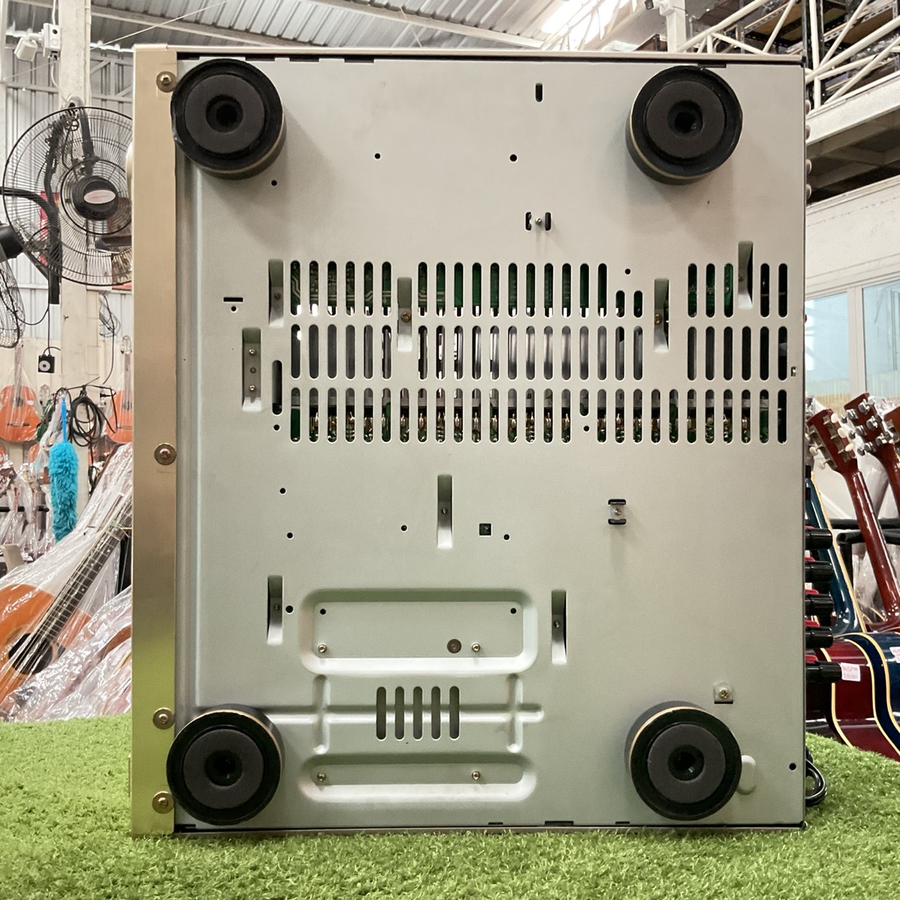 เครื่องขยายเสียง DENON : AVC-1550