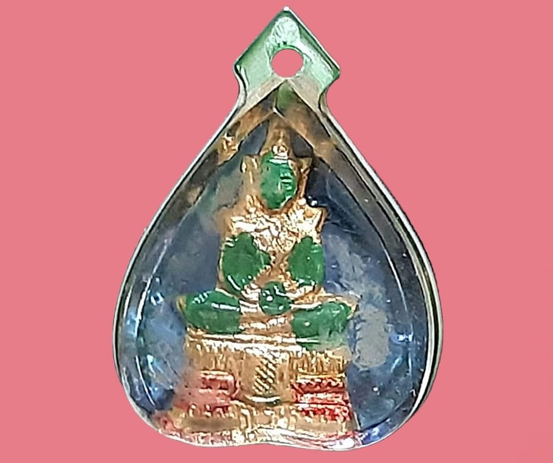 ล็อกเก็ต พระแก้วมรกต วัดพระศรีรัตนศาสดาราม กรุงเทพมหานคร เลี่ยมพลาสติกเดิม