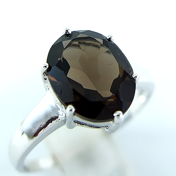 แหวนเงินแท้ราคาถูกชุบทองคำขาว พลอยแท้สโมกกี้ควอทซ์ 2.25 กะรัต งานประณีตสวยงาม สั่งผลิตค่ะ