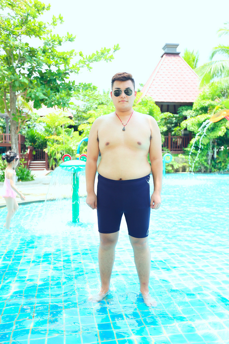 กางเกงว่ายน้ำไซส์7xl ขาสามส่วน รอบเอว 40-48 สะโพก 46-56ยาว 17 นิ้วผ้าดี มีเชือกผูกค่ะ