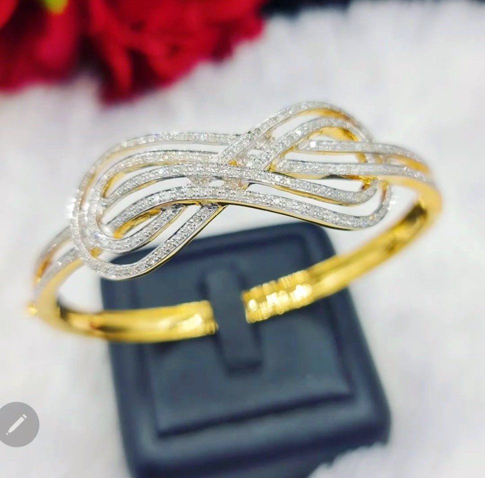 พร้อมส่งและสั่งผลิตกำไลทองเพชรแท้อินฟินิตี้ใส่แล้วเงินไม่ขาดมือ แต่งงาน หมั้น ใส่เที่ยว ออกงาน ทองคำ 9K เพชรแท้ 1.20 กะรัต 238 เม็ด ราคาถูกมาก ส่งฟรี