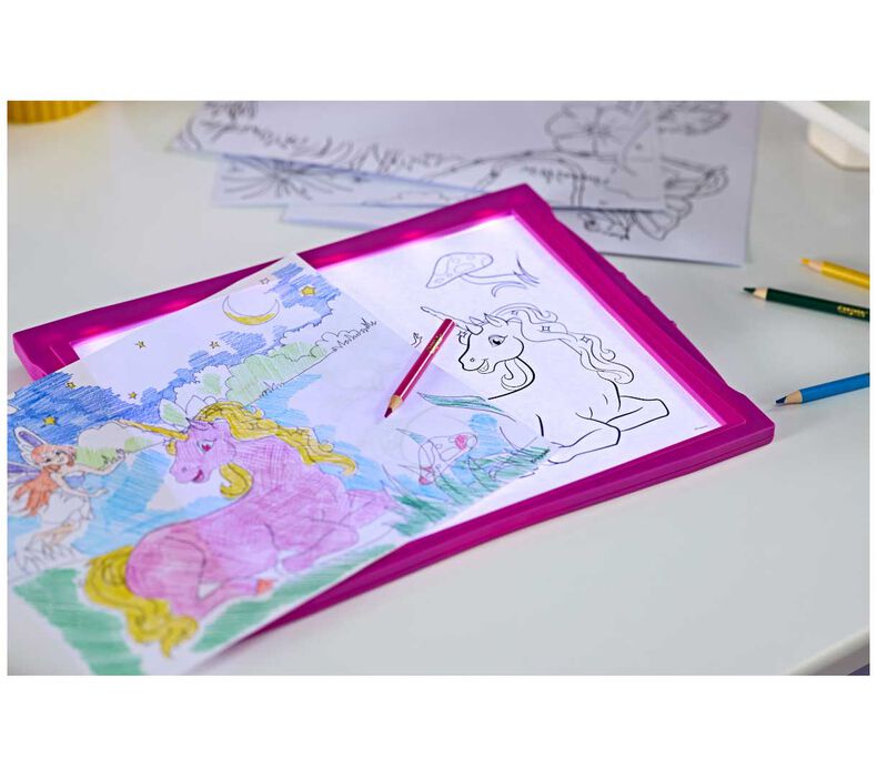 กระดานวาดภาพเรืองแสง Crayola Light Up Tracing Pad Pink