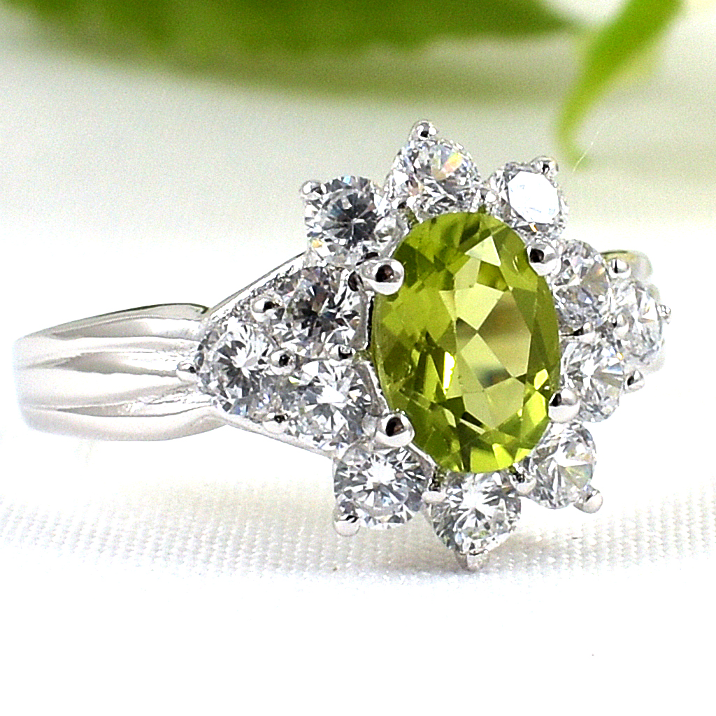 แหวนเงินแท้ราคาถูกชุบทองคำขาว เพอริดอทแท้ 0.95 กะรัต งานประณีตสวยงาม สั่งผลิตค่ะ