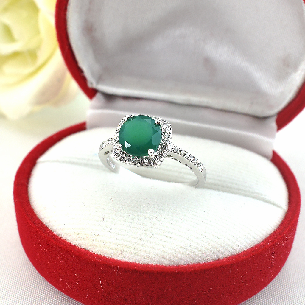 แหวนเงินแท้ราคาถูกชุบทองคำขาว พลอยแท้กรีนอะเกท 1.20 กะรัต เพชรCZ 0.252 กะรัต งานประณีตสวยงาม สั่งผลิตค่ะ