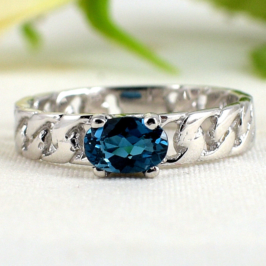 แหวนเงินแท้ราคาถูกชุบทองคำขาว ลอนดอนบลูโทปาซแท้ 0.55 กะรัต งานประณีตสวยงาม สั่งผลิตค่ะ