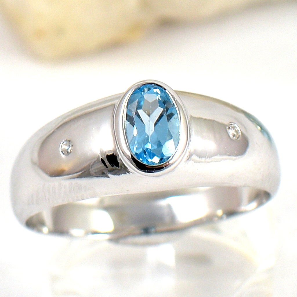 แหวนเงินแท้ราคาถูกชุบทองคำขาว สวิสบลูโทปาซแท้ 0.65 กะรัต เพชรCZ 0.02 กะรัต งานประณีตสวยงาม สั่งผลิตค่ะ