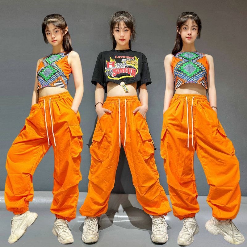 พร้อมส่ง ***ชุดเต้น แดนซ์ เสื้อเอวลอยแต่งลาย+กางเกงคาร์โก้ สีส้ม