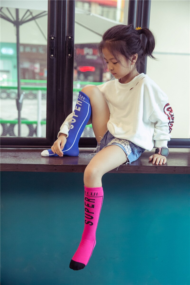 friendly4kid พร้อมส่ง ถุงเท้า แบบยาว เด็ก-เด็กโต ลายอักษร SUPER