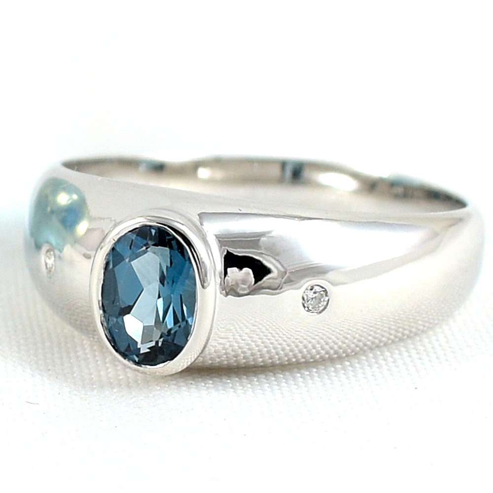 แหวนเงินแท้ราคาถูกชุบทองคำขาว ลอนดอนบลูโทปาซแท้ 0.54 กะรัต เพชรCZ 0.02 กะรัต งานประณีตสวยงาม สั่งผลิตค่ะ