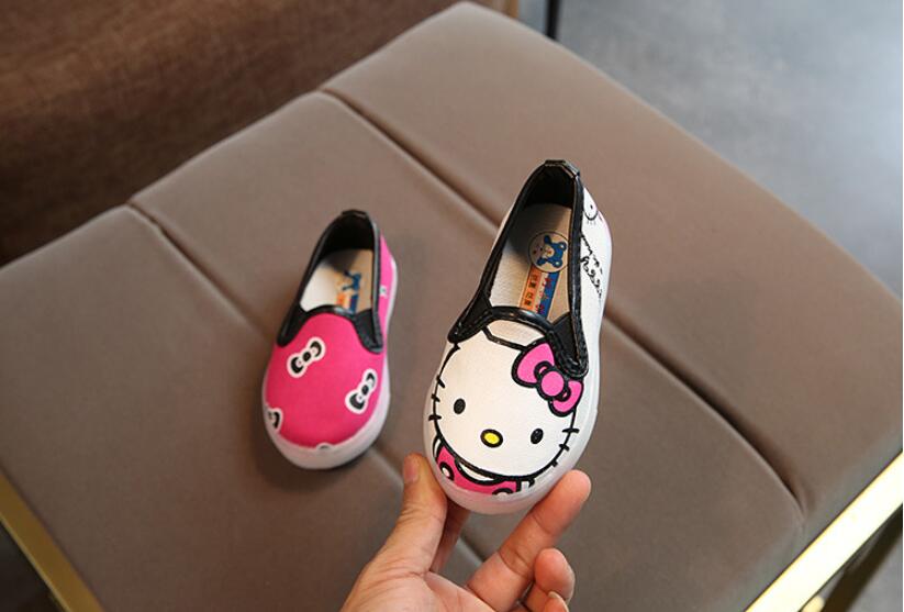 รองเท้าแคนวาส คิตตี้ มีไฟ