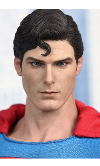 HOTTOYS - Superman - Superman (คลาสิก)