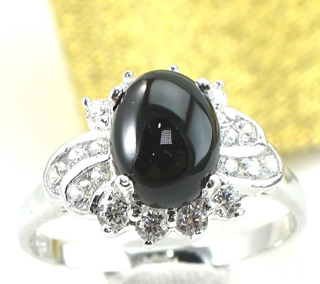 แหวนเงินแท้ราคาถูกชุบทองคำขาว นิลแท้ 1.95 กะรัต เพชรCZ 0.50 กะรัต งานประณีตสวยงาม สั่งผลิตค่ะ