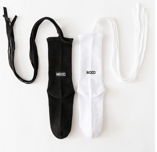 พร้อมส่ง ถุงเท้า เด็ก-ผู้ใหญ่ แบบยาว มีสายไขว้ ผูกข้อขา สีพื้น