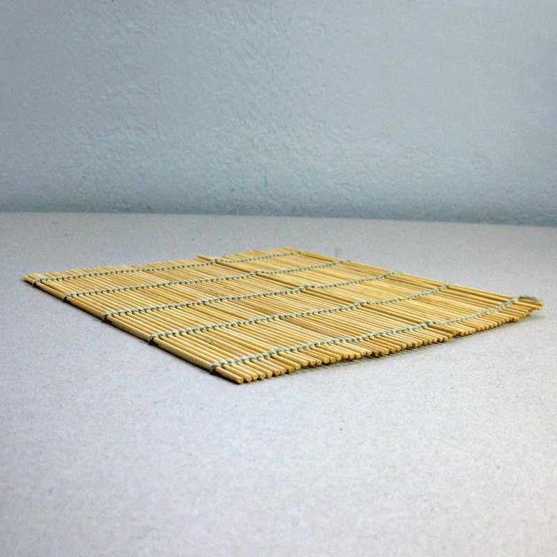 แผ่นไม้ไผ่ม้วนซูซิ 24x24 ซม. MTS-300