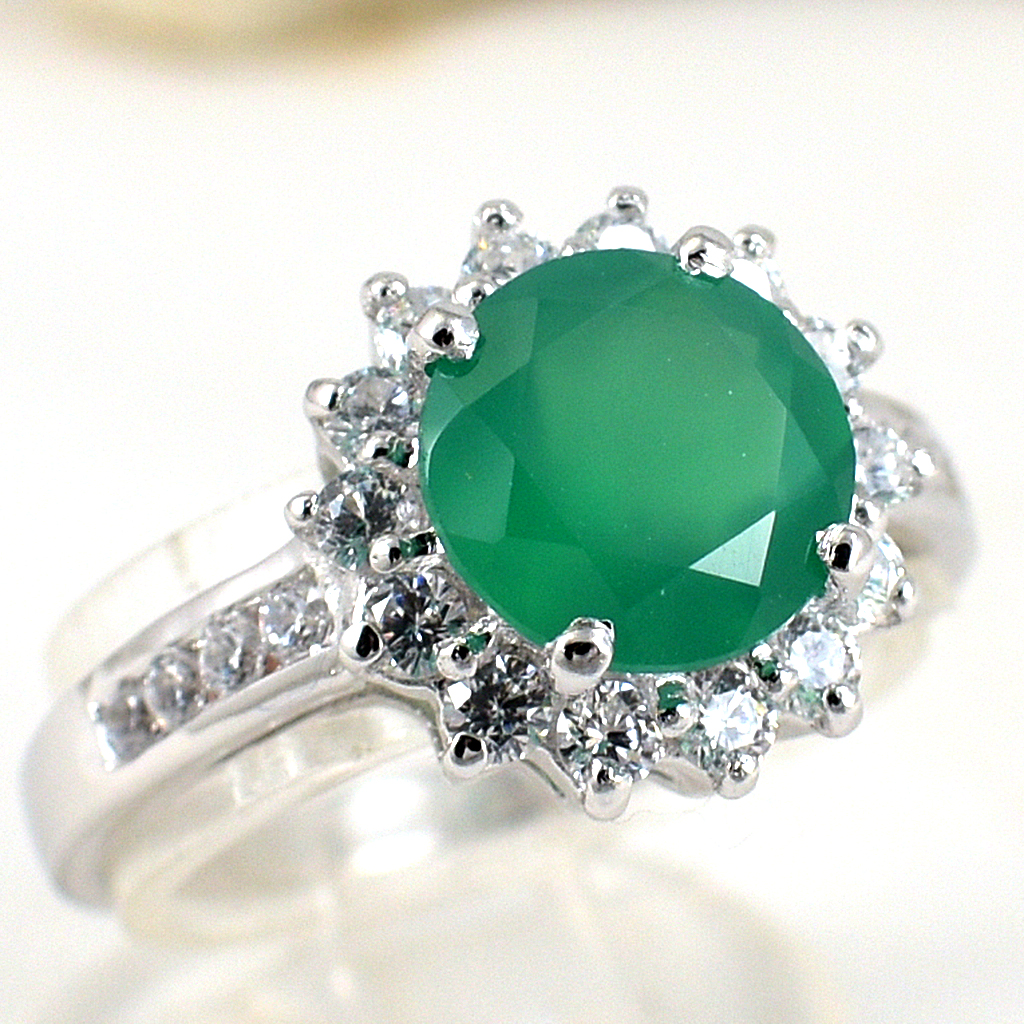 แหวนเงินแท้ราคาถูกชุบทองคำขาว พลอยแท้กรีนอะเกท 2.25 กะรัต เพชรCZ 0.77 กะรัต งานประณีตสวยงาม สั่งผลิตค่ะ