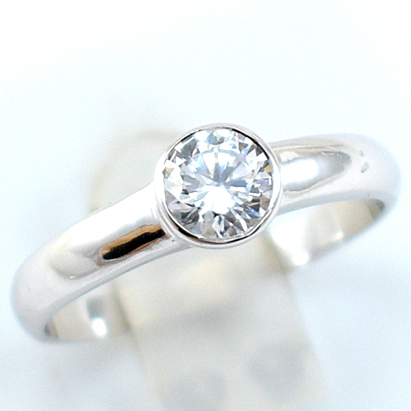 แหวนเงินแท้ราคาถูกชุบทองคำขาว เพชรCZแท้ 0.48 กะรัต งานประณีตสวยงาม สั่งผลิตค่ะ