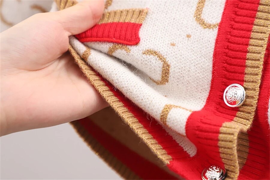 กันหนาว: เสื้อกันหนาวเด็ก กระดุมหน้า ผ้าสำลี