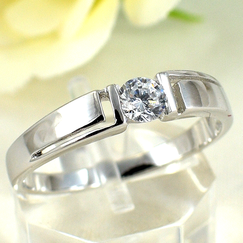 แหวนเงินแท้ราคาถูกชุบทองคำขาว เพชรCZแท้ 0.25 กะรัต งานประณีตสวยงาม สั่งผลิตค่ะ