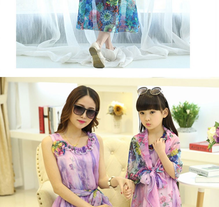 ชุดเดรส ลายดอก ทรงยาว สำหรับเด็กและผู้หใญ่