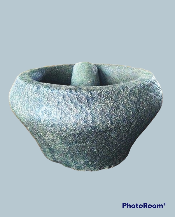 ครกหินเก่า อ่างศิลา