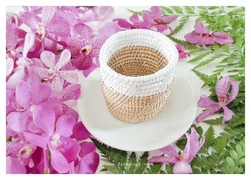 Small Wicker Basket ตะกร้าสาน ทรงกระบอก ขนาดเล็ก ทาสีขอบด้วยสีขาว