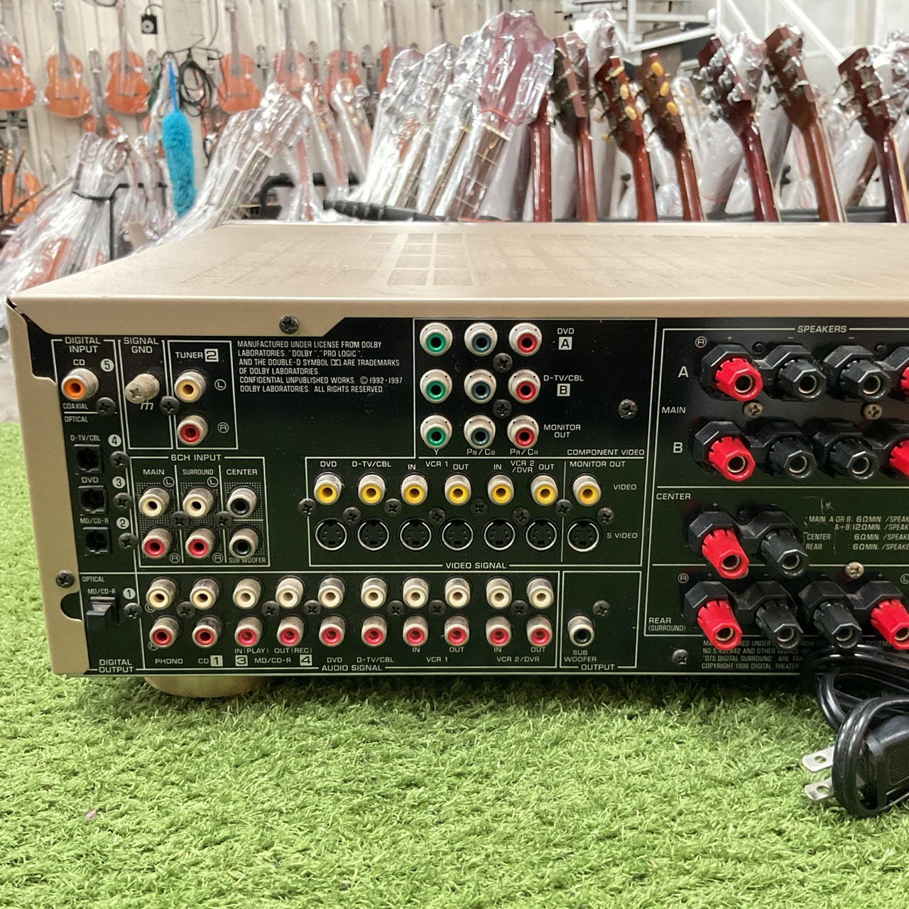 เครื่องขยายเสียง YAMAHA : DSP-AX620