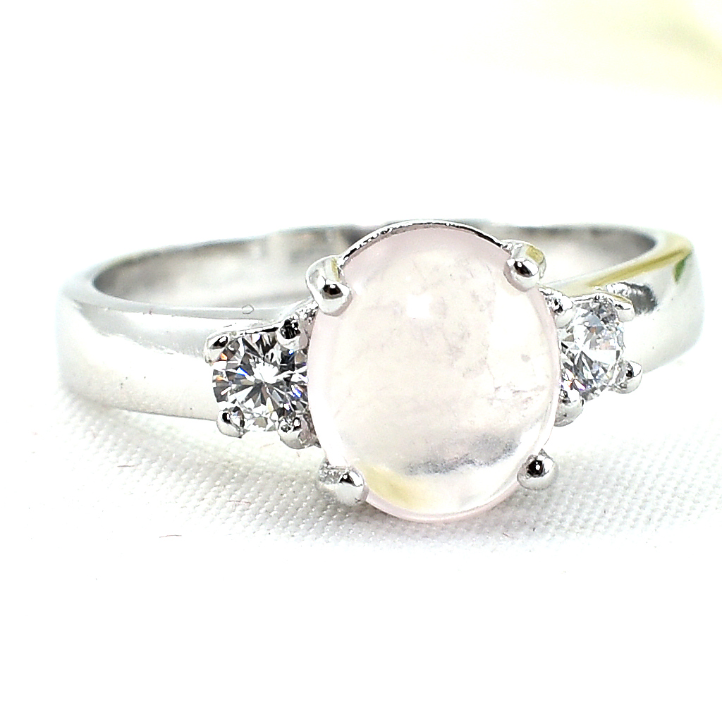 แหวนเงินแท้ราคาถูกชุบทองคำขาว พลอยแท้โรสควอทซ์ 1.85 กะรัต เพชรCZ 0.20 กะรัต งานประณีตสวยงาม สั่งผลิตค่ะ