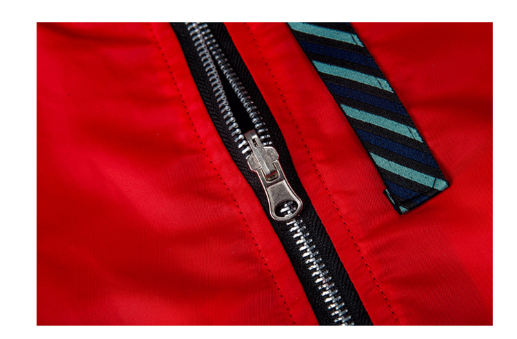 กันหนาว: เสื้อกันหนาวเด็ก สีแดง