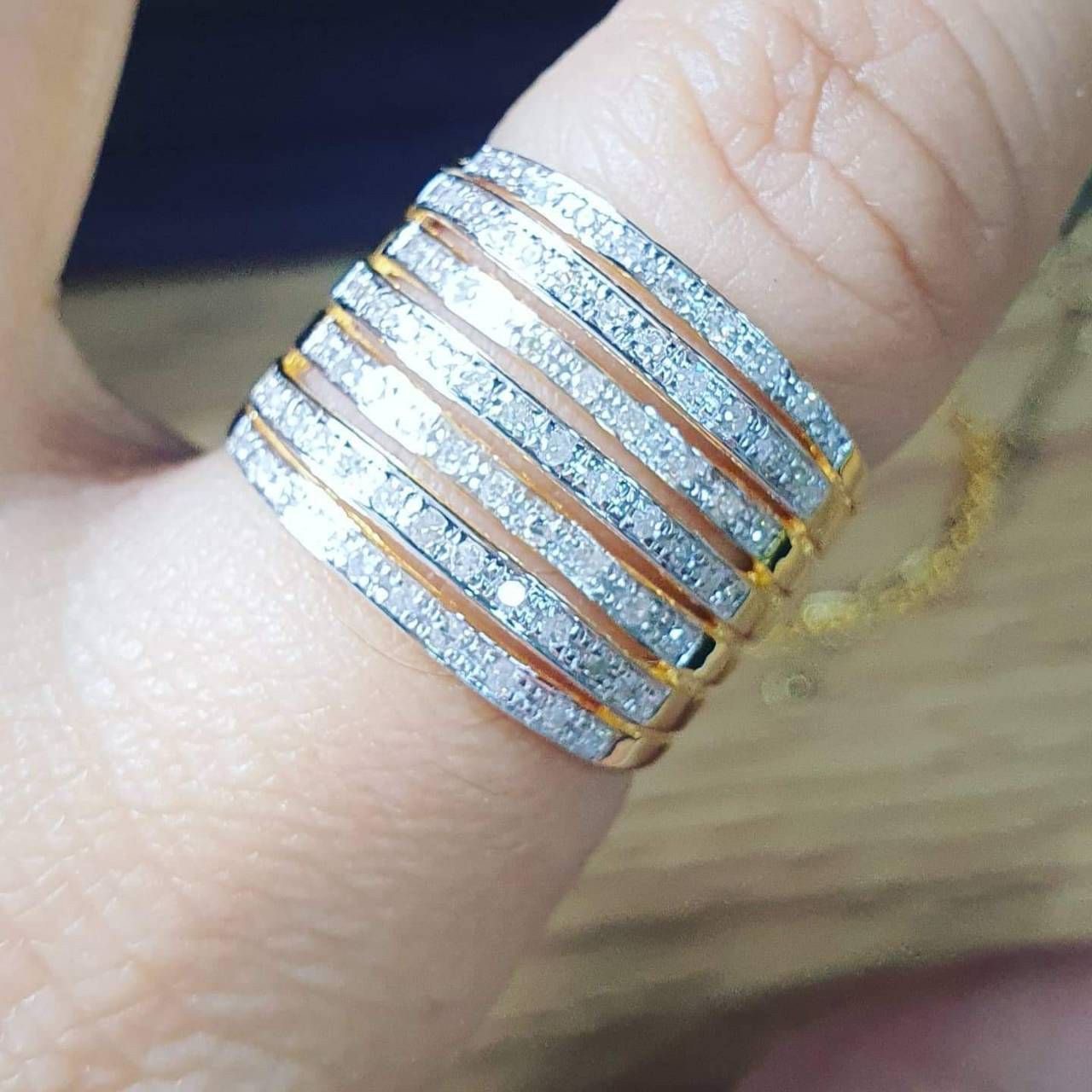 พร้อมส่งและสั่งผลิตแหวนเพชร7แถวสลับเก๋มากๆ แหวนแต่งงาน แหวนหมั้น ใส่เที่ยว ออกงาน แหวนทองคำ 9K เพชรแท้ 0.40 กะรัต 79 เม็ด ราคาถูกมาก ส่งฟรี