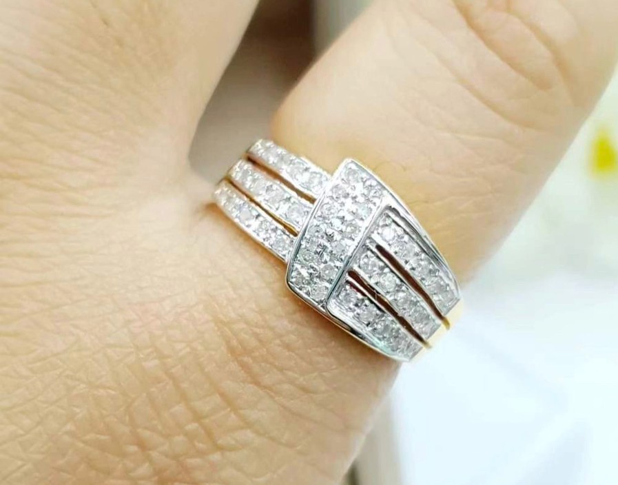 พร้อมส่งและสั่งผลิตแหวนเพชรสายเท่สายเก๋ใส่วงเดียวจบ แหวนแต่งงาน แหวนหมั้น ใส่เที่ยว ออกงาน แหวนทองคำ 9K เพชรกุหลาบแท้ 0.30 กะรัต 42 เม็ด ราคาถูกมาก ส่งฟรี