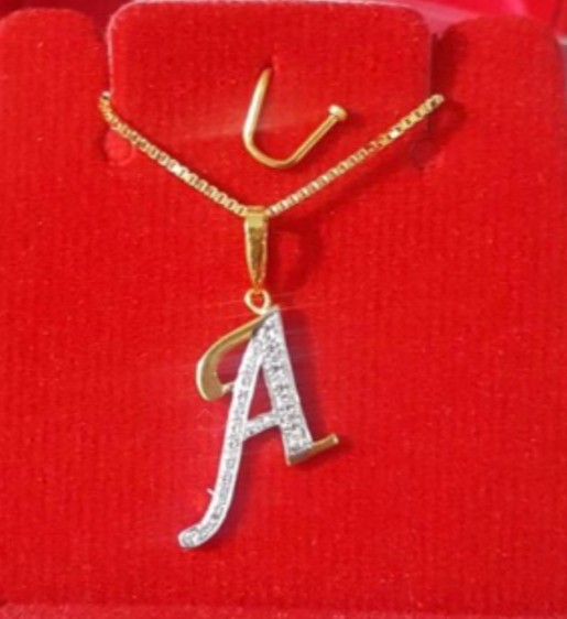 พร้อมส่งและสั่งผลิตสร้อยคอทอง จี้เพชรใส่เที่ยว ออกงาน ทองคำ 9K เพชรแท้ 0.02 กะรัต ราคาถูกมาก ส่งฟรี