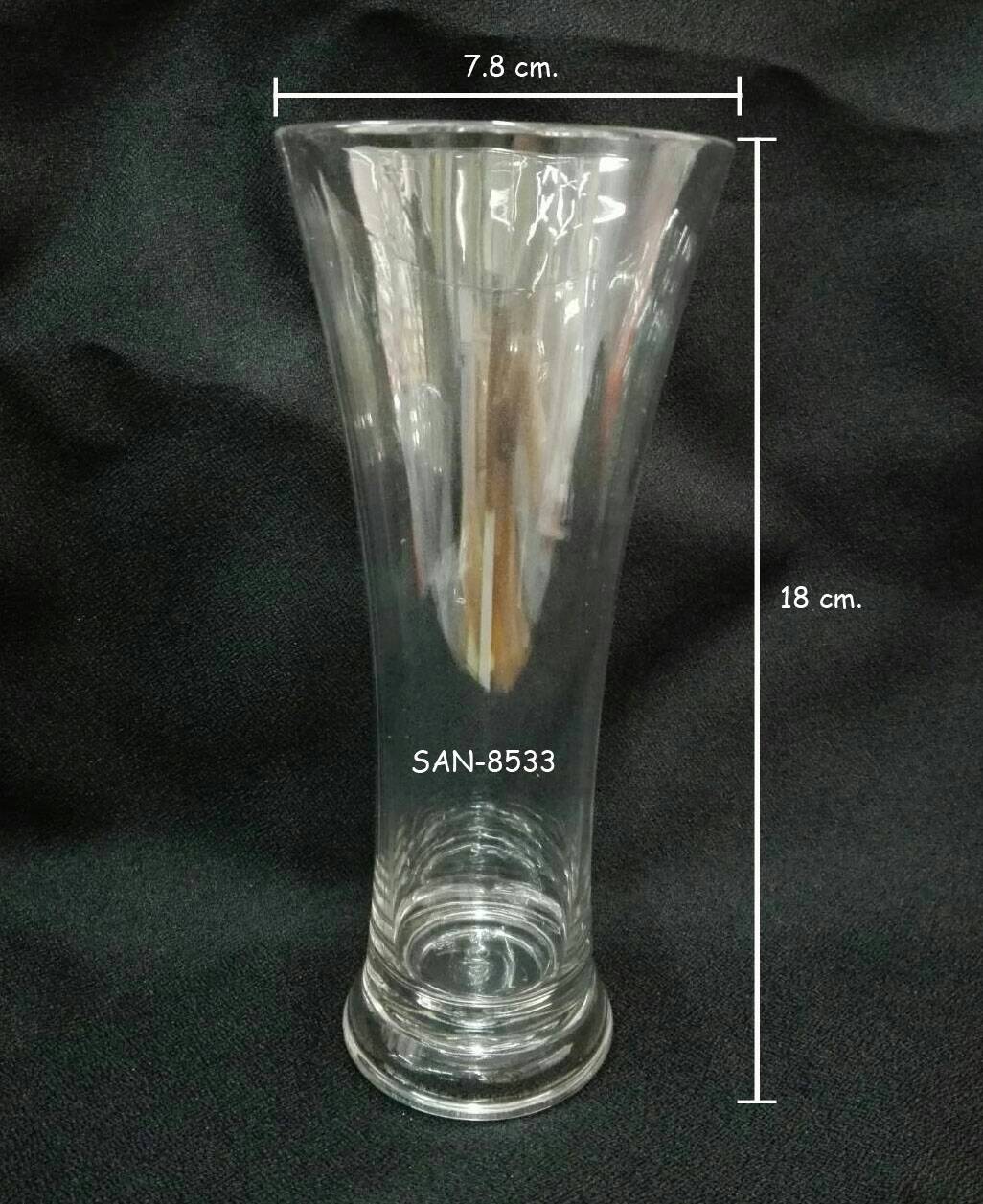 แก้วน้ำพลาสติกริมสระน้ำ Plastic Mug poolside. SAN-8533
