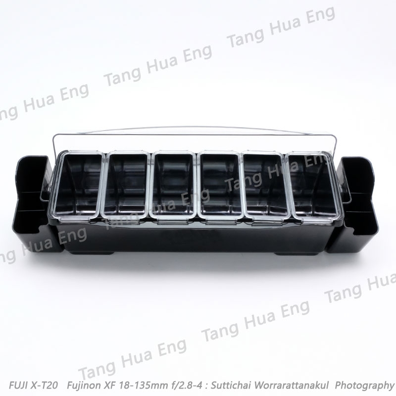 กล่องใส่เครื่องเคียง 6 ช่อง สีดำ ฝาโค้ง P-CH6-BLK