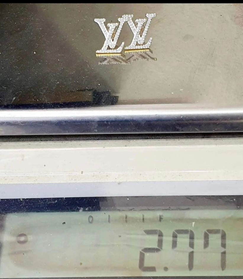 พร้อมส่งและสั่งผลิตต่างหูเพชรLVใหญ่โต แต่งงาน หมั้น ใส่เที่ยว ออกงาน ทองคำ 9K เพชรแท้ 0.39 กะรัต 108 เม็ด ราคาถูกมาก ส่งฟรี