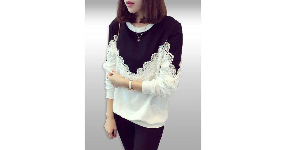 เสื้อแฟชั่นผู้หญิงสองสีแขนยาว คอกลม แต่งลูกไม้ รหัส 1434-ดำขาว