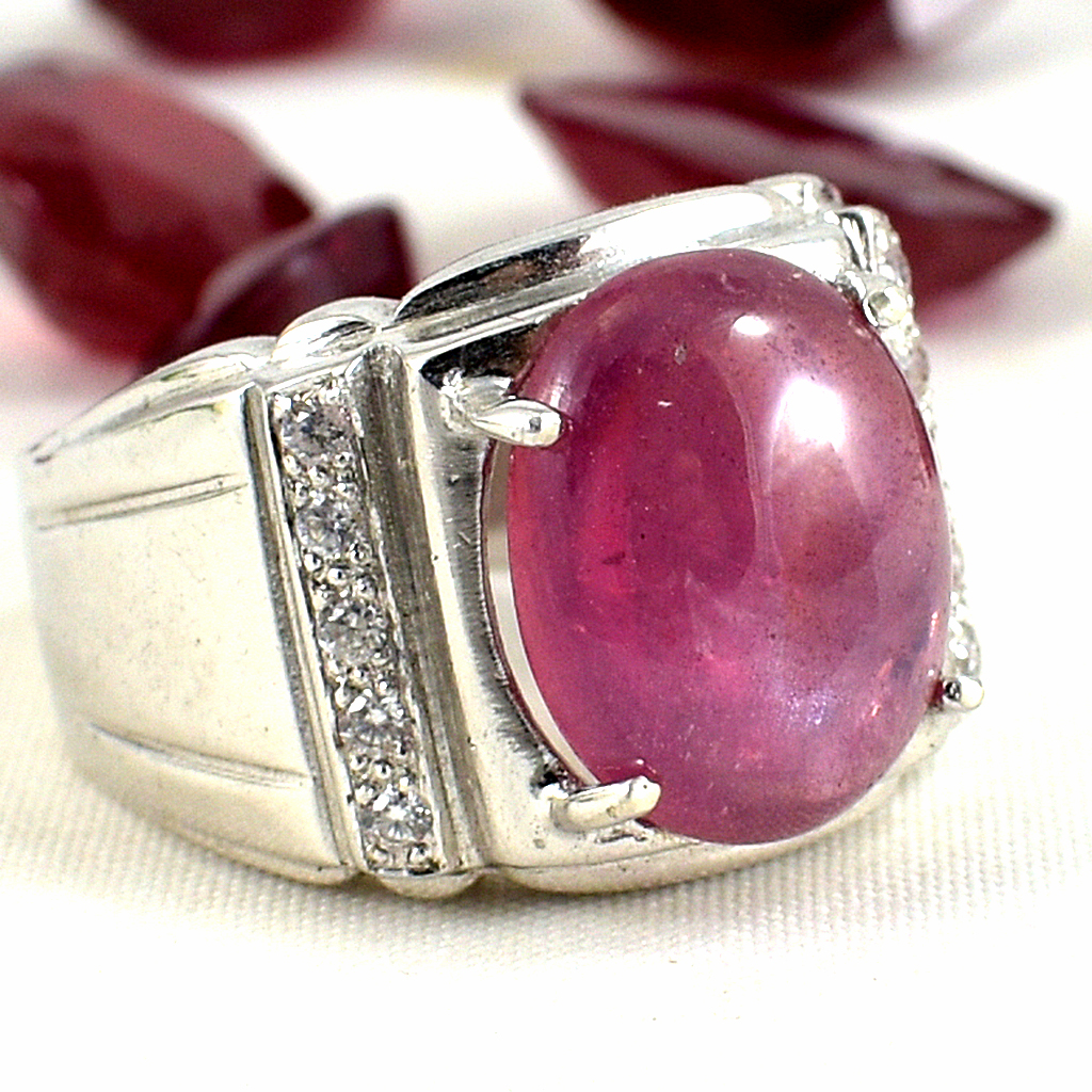 แหวนเงินแท้ราคาถูกชุบทองคำขาว พลอยแท้ทับทิม 9.10 กะรัต เพชรCZ 0.25 กะรัต งานประณีตสวยงาม สั่งผลิตค่ะ