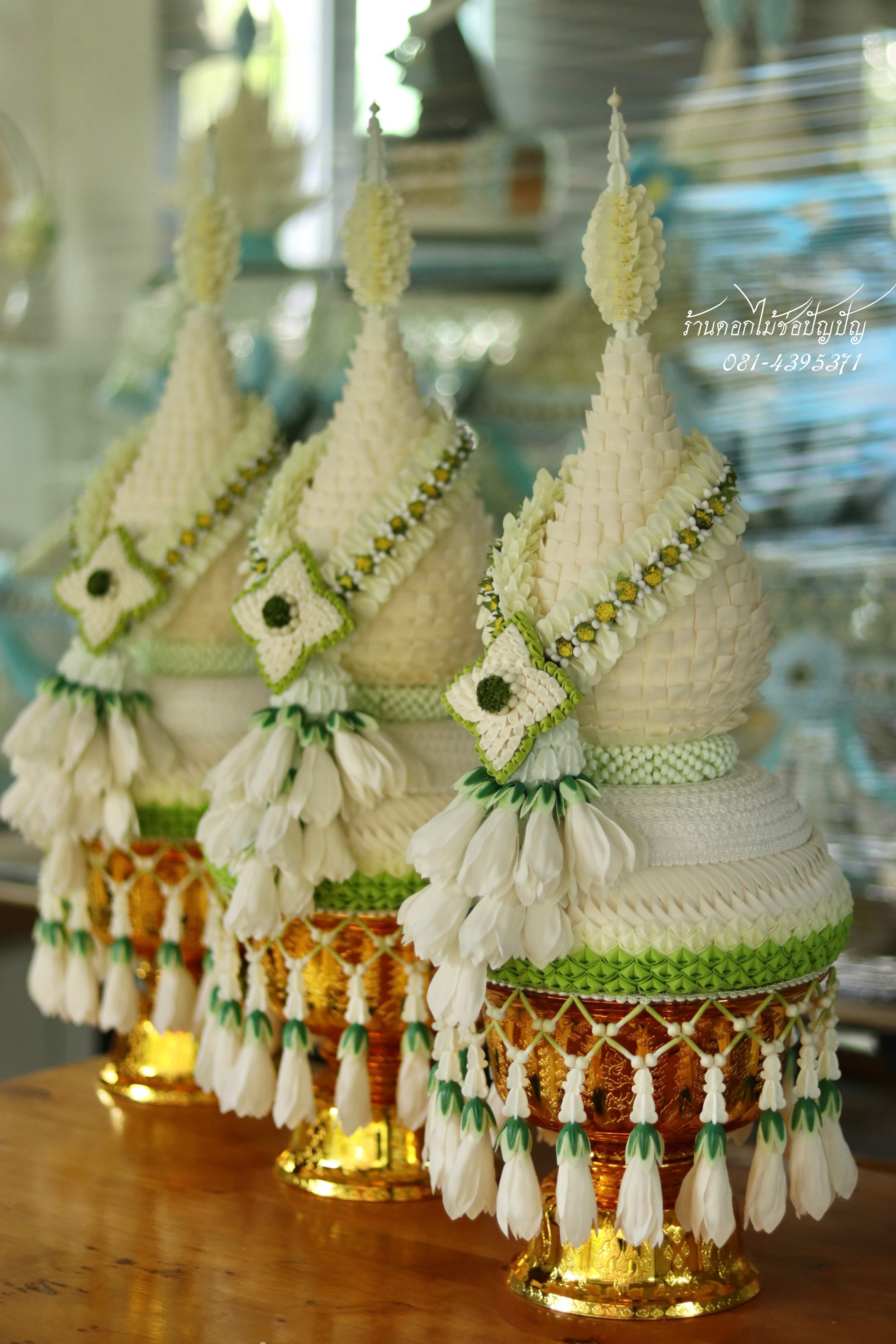 เครื่องบวชดอกไม้ประดิษฐ์