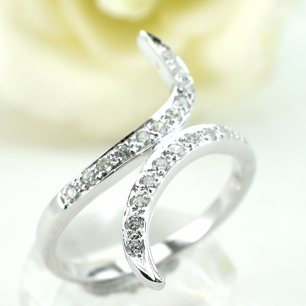 แหวนเงินแท้ราคาถูกชุบทองคำขาว เพชรCZแท้ 0.147 กะรัต งานประณีตสวยงาม สั่งผลิตค่ะ