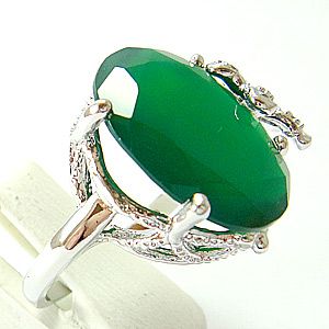 แหวนเงินแท้ราคาถูกชุบทองคำขาว พลอยแท้กรีนอะเกท 13.25 กะรัต เพชรCZ 0.035 กะรัต งานประณีตสวยงาม สั่งผลิตค่ะ