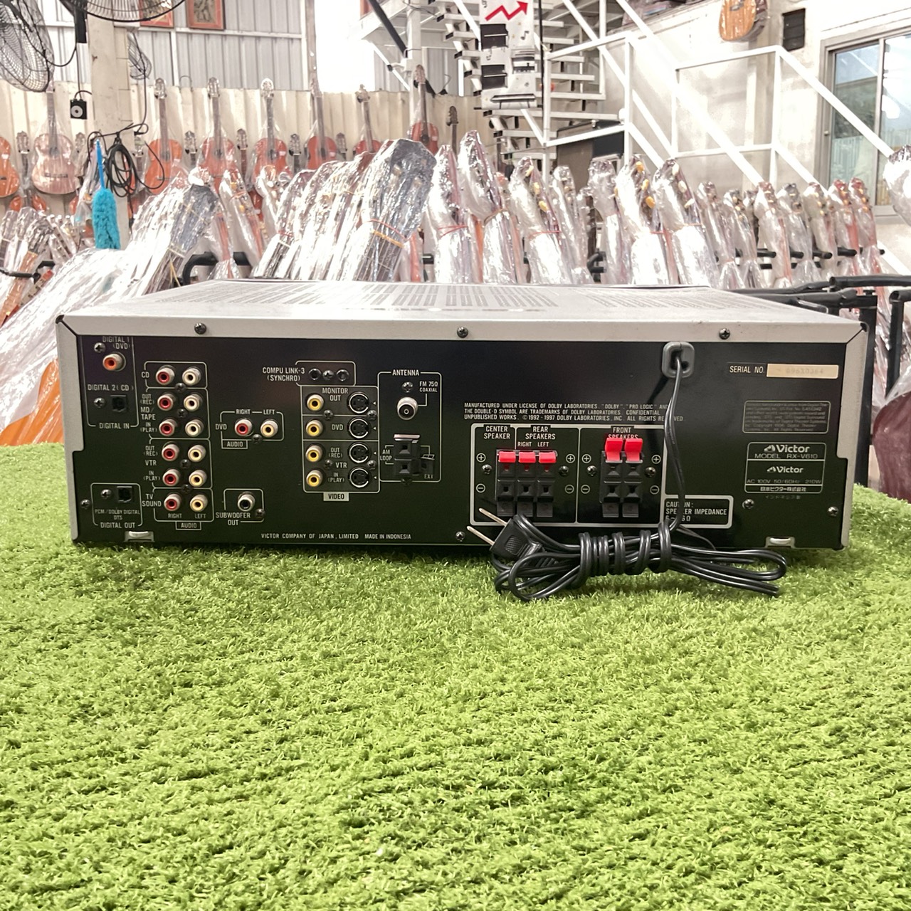 เครื่องขยายเสียง Victor : RX-V610