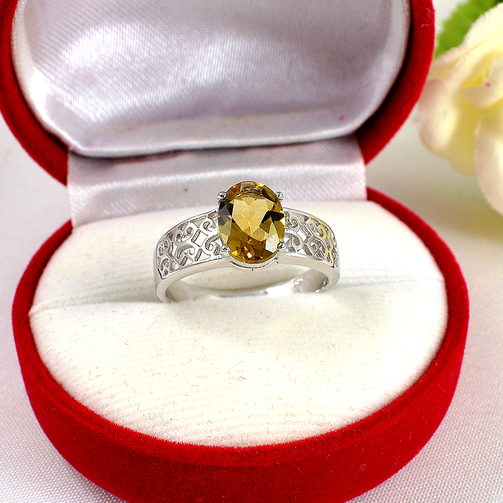 แหวนเงินแท้ราคาถูกชุบทองคำขาว พลอยแท้คอนยัคควอทซ์ 1.85 กะรัต งานประณีตสวยงาม สั่งผลิตค่ะ