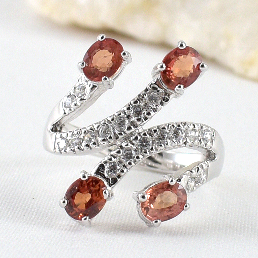 แหวนเงินแท้ราคาถูกชุบทองคำขาว บุษราคัมแท้ 2.0 กะรัต เพชรCZ 0.18 กะรัต งานประณีตสวยงาม สั่งผลิตค่ะ