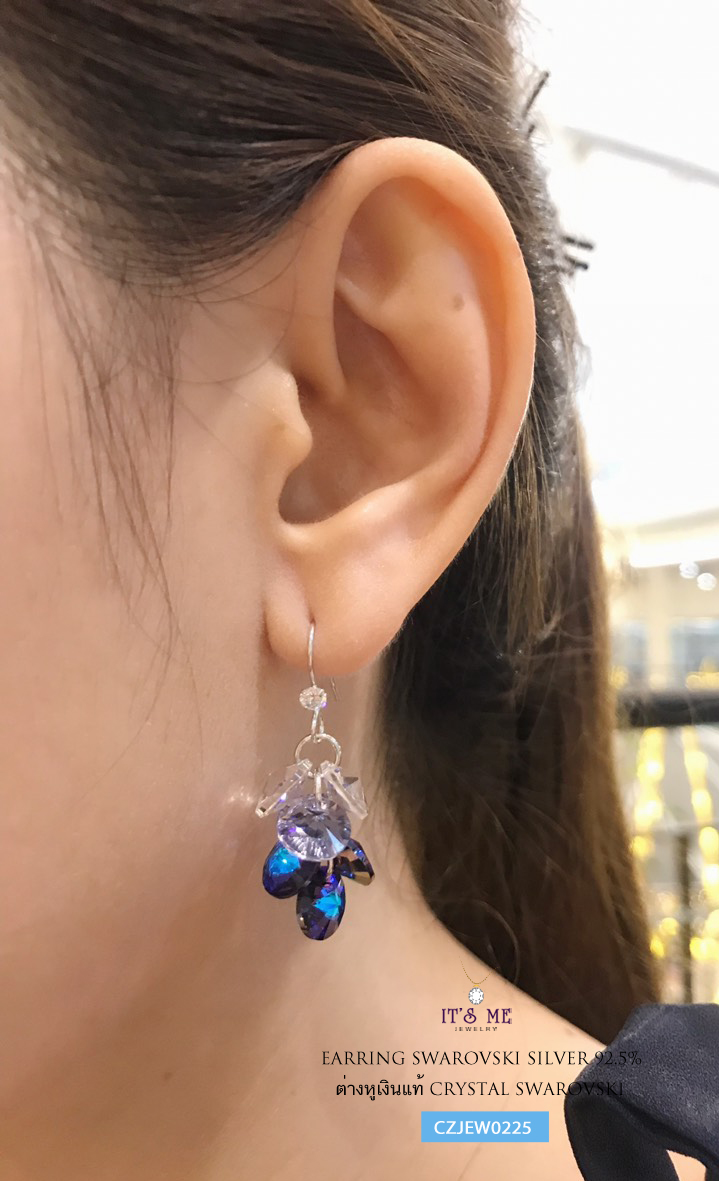 ต่่างหูเงินแท้ ต่างหู CRYSTAL SWAROVSKI เรือนเงินแท้ แบบเกี่ยว (งานเงินแท้ชุบโรเดียม/ทองคำขาว) ชิ้นนี้สวยมากๆ เลยนะคะ