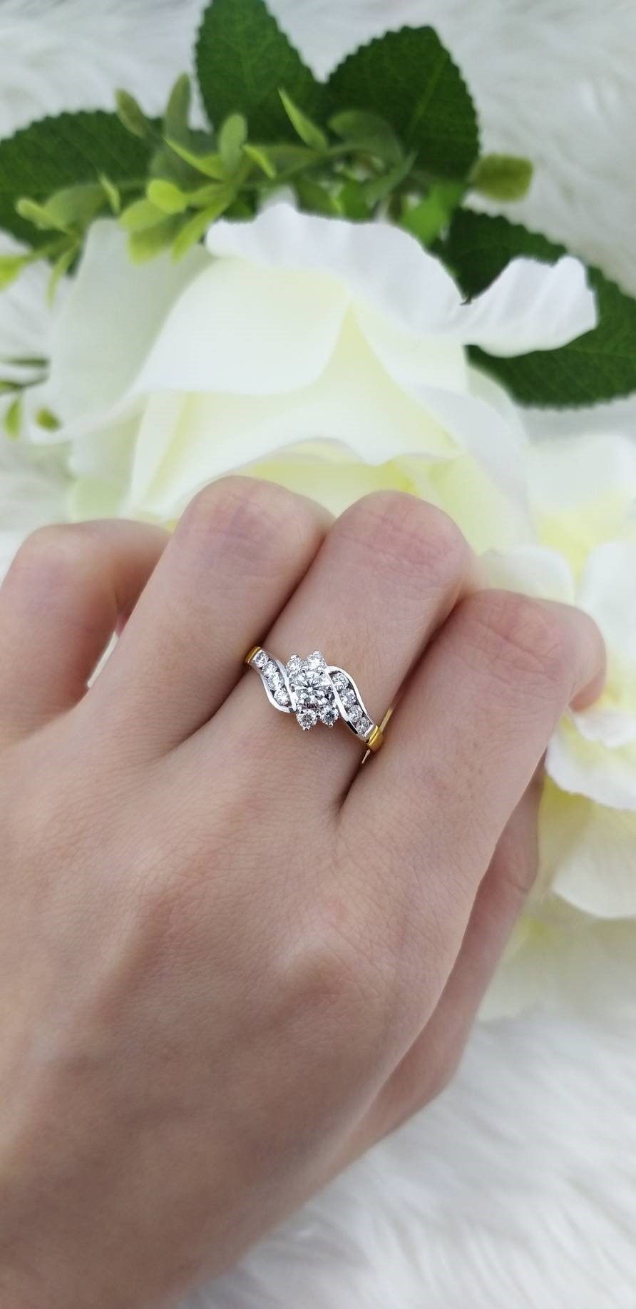 สั่งผลิตเพชรเบลเยี่ยมคัท แหวนแต่งงาน แหวนหมั้น ใส่เที่ยว ออกงาน แหวนทองคำ 18K เพชรแท้ 0.52 กะรัต 2.87 กรัม น้ำ 99 ราคาถูกมาก มีใบรับประกันค่ะ