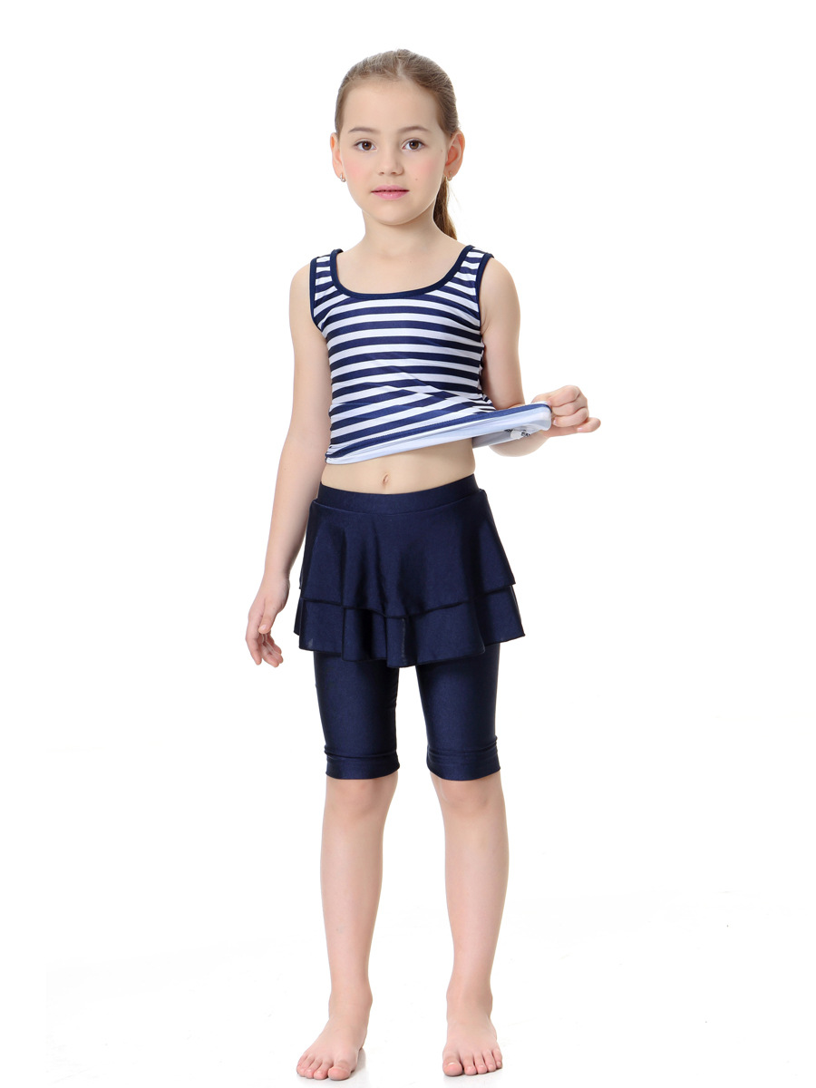 ชุดว่ายน้ำเด็ก ไซส์xl รอบตัว 28-32 นิ้ว กางเกง เอว 24-30 นิ้ว ค่ะ