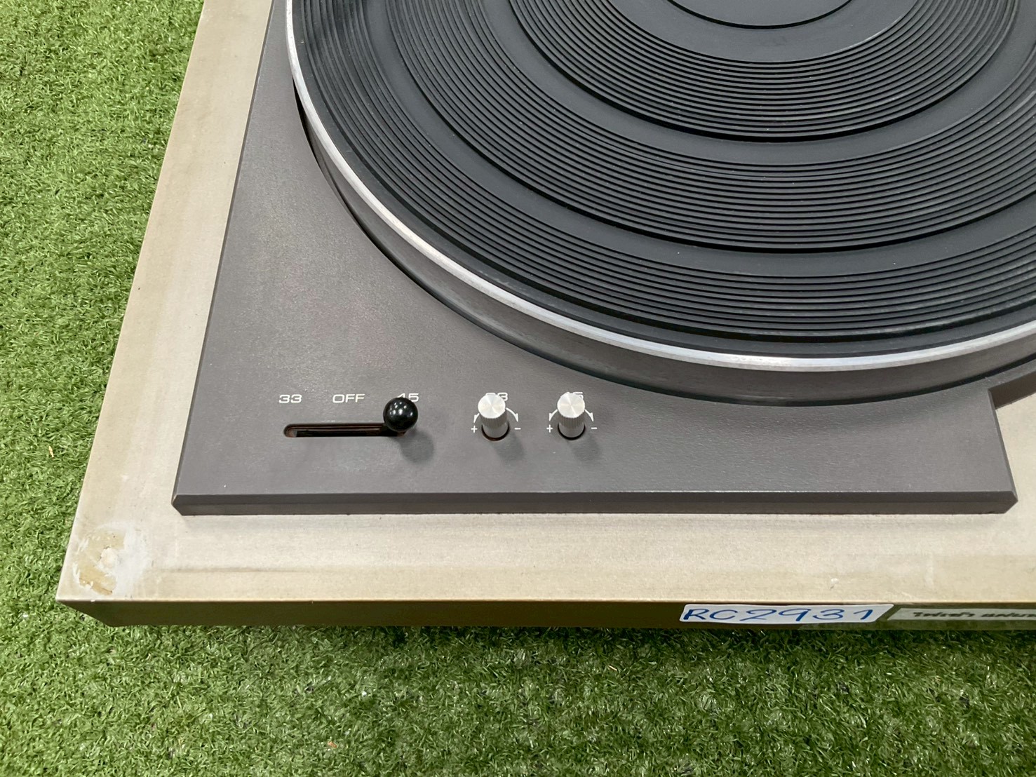 เครื่องเล่นแผ่นเสียง Technics : SL-55