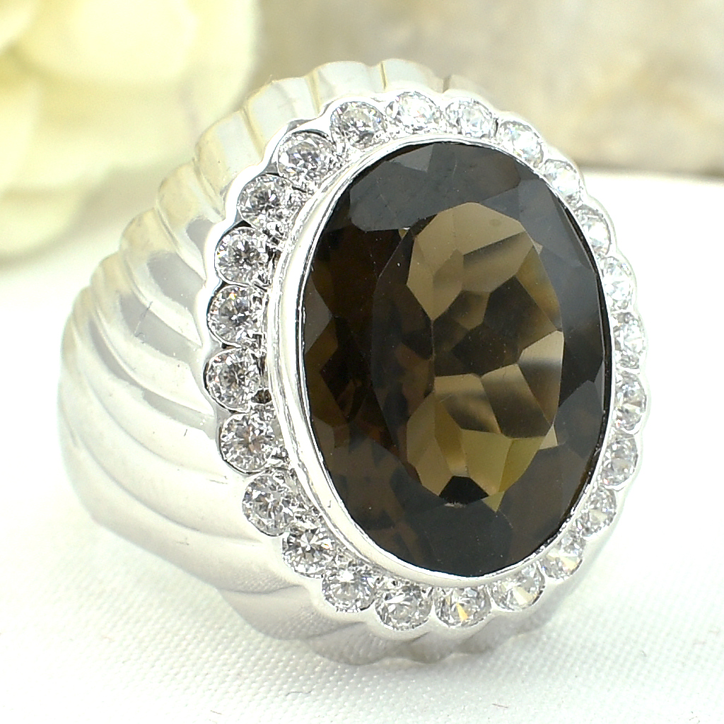 แหวนเงินแท้ราคาถูกชุบทองคำขาว พลอยแท้สโมกกี้ควอทซ์ 8.95 กะรัต เพชรCZ 0.72 กะรัต งานประณีตสวยงาม สั่งผลิตค่ะ