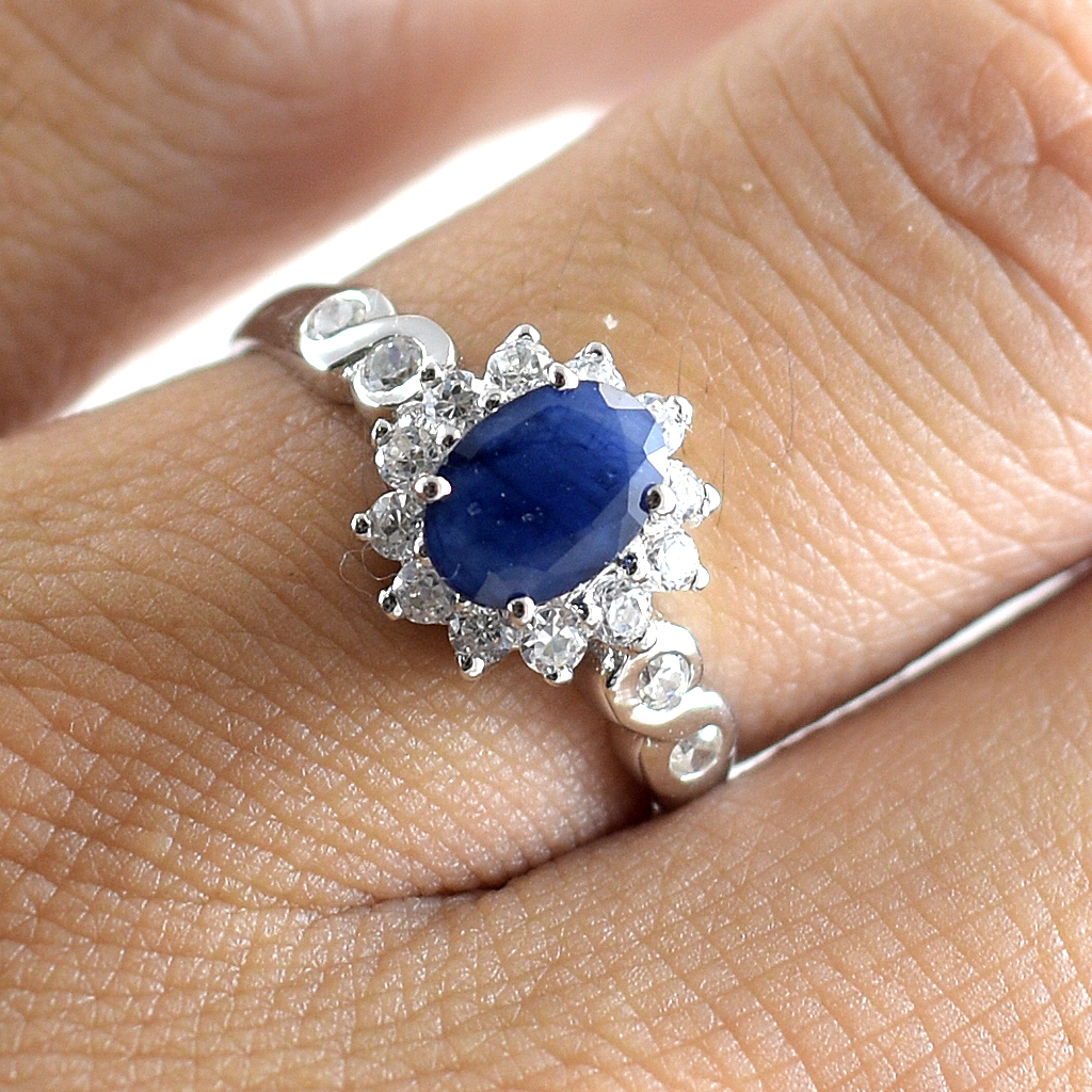 แหวนเงินแท้ราคาถูกชุบทองคำขาว ไพลินแท้ 0.95 กะรัต เพชรCZ 0.40 กะรัต งานประณีตสวยงาม สั่งผลิตค่ะ